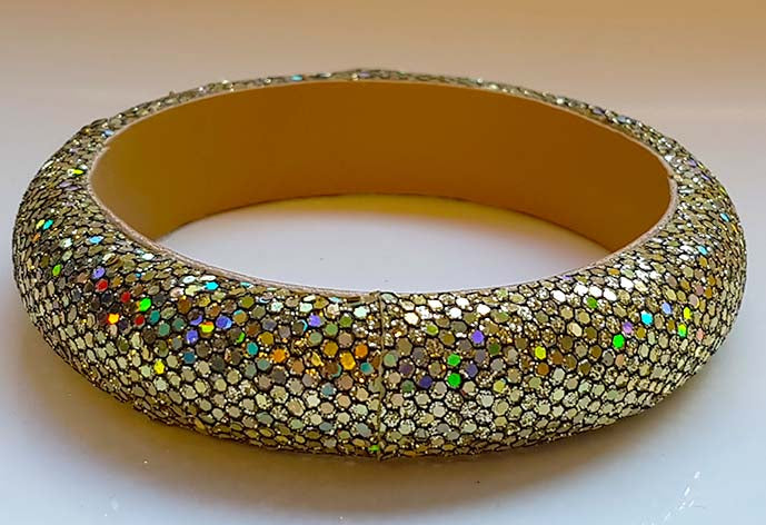 Goldfarbenes Glitzerarmband