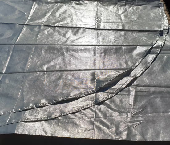 Halbrundstoff oder Dekostoff silber