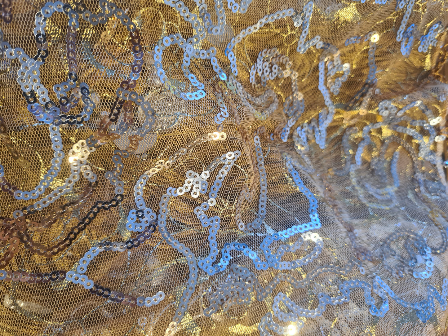 Bauchtanz-Hüfttuch in Gold mit silbernen Münzen
