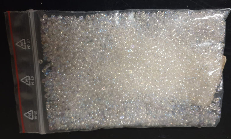 Glasperlen weiß Perlmutt

 Beutel 50 Gramm