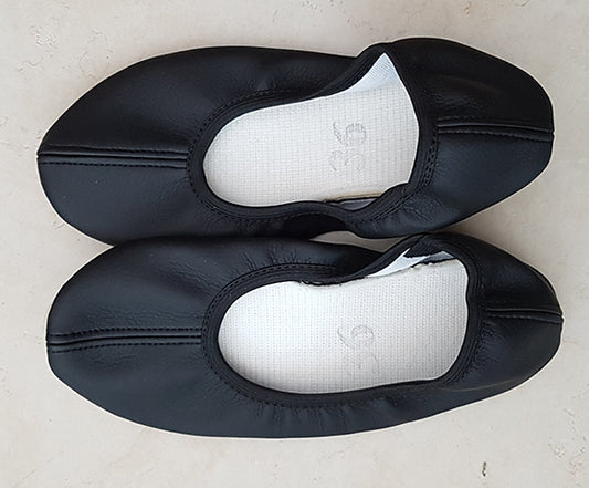 Wunderschöne Bauchtanz-/Tanzschuhe in Schwarz mit Ledersohle

 Nur in Größe 36