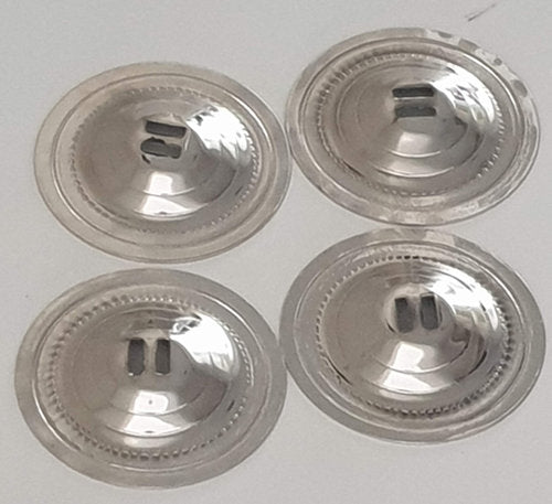 Silber Silber glatt

 Silberfarbene, glatte Becken
  
Set mit 4 Stück, Durchmesser 6cm
