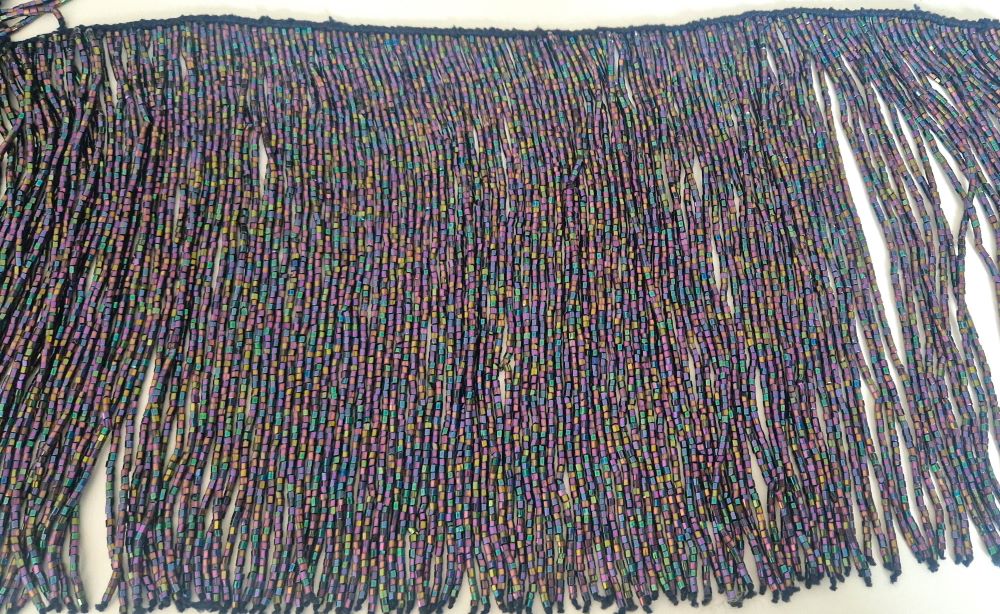 Perlenkette mit Strängen aus schwarzem Perlmutt mit vielen Perlen