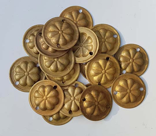Tribalmünzen in Altgold

 Beutel 15 Gramm, Münzen ca. 1 cm Durchmesser, ca. 19/20 Stück