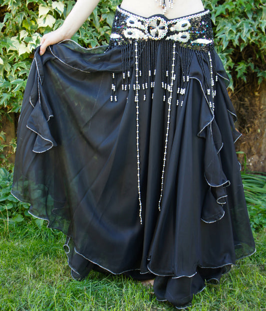 Rock in Schwarz mit Seitliche Volants