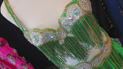 Bauchtanzkostüm grün - Gürtel und BH, mit Schmuck